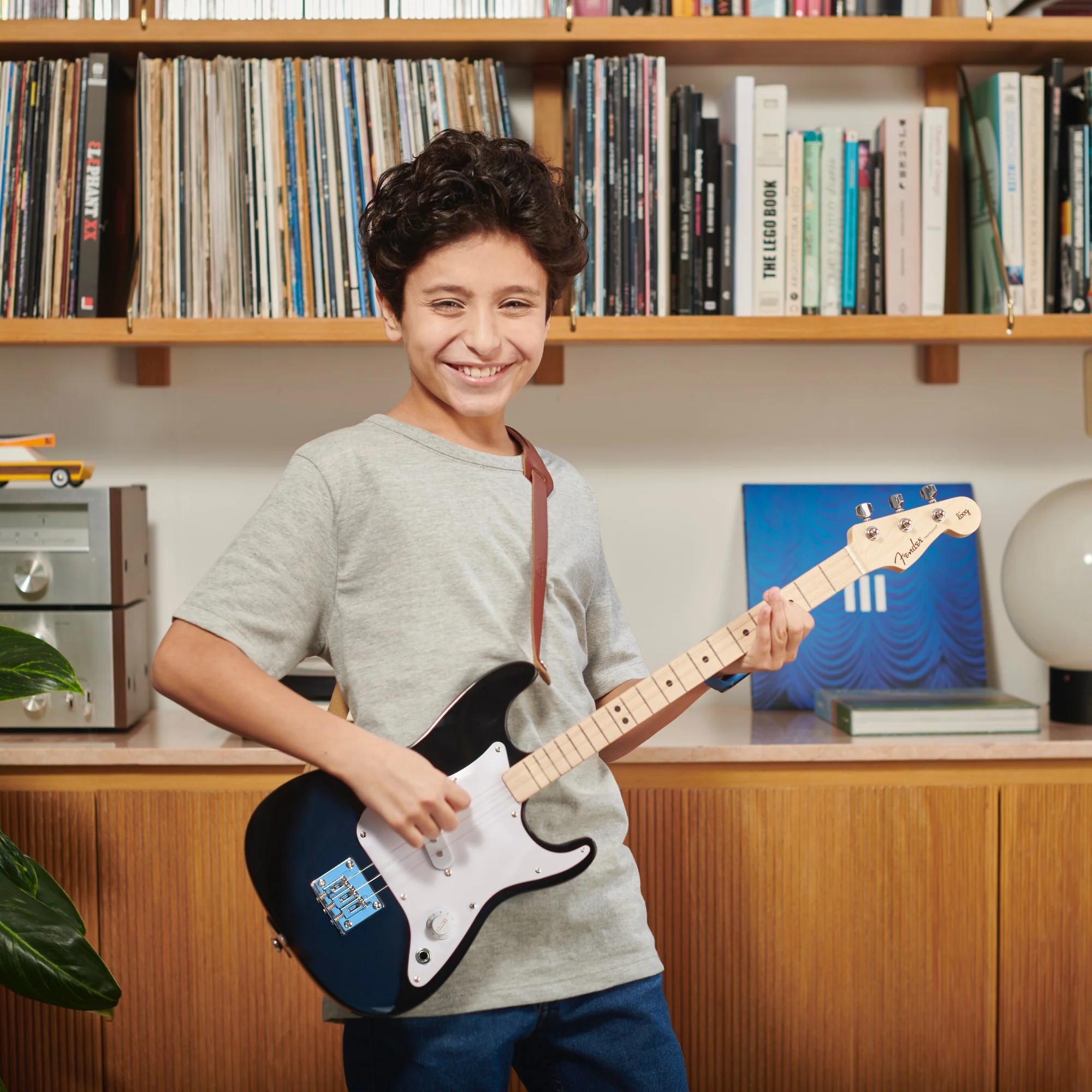 fender x loog electric guitar - Image 3